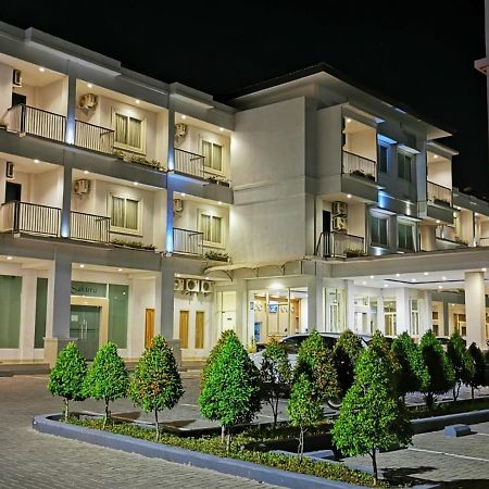 Naka Hotel Kupang Kupang (East Nusa Tenggara) Exterior foto