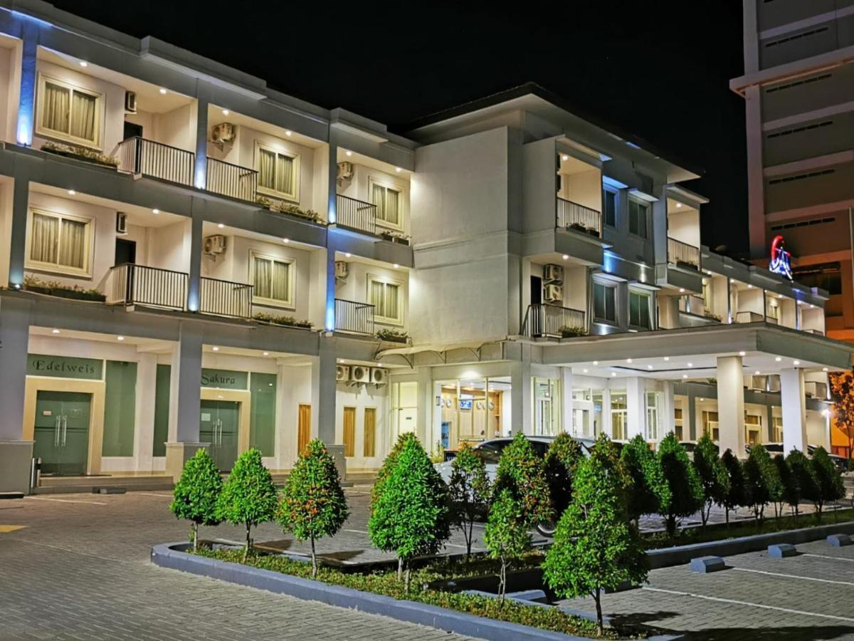 Naka Hotel Kupang Kupang (East Nusa Tenggara) Exterior foto