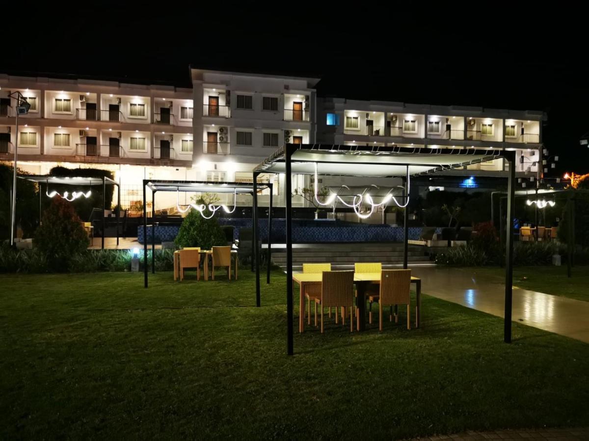 Naka Hotel Kupang Kupang (East Nusa Tenggara) Exterior foto